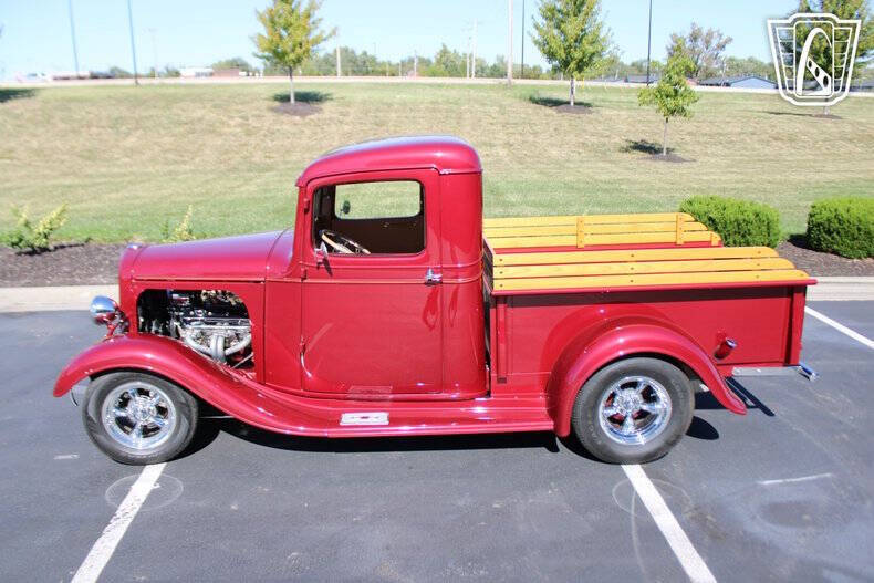 1934 Chevrolet Apache