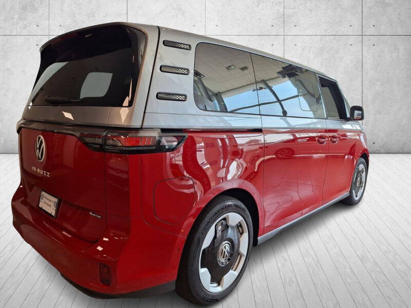 2025 Volkswagen ID. Buzz Pro S Plus 4Motion