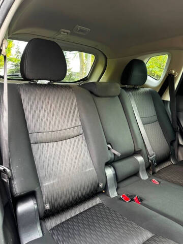 2017 Nissan Rogue S