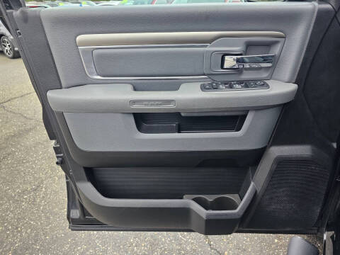 2019 RAM 1500 Classic Warlock