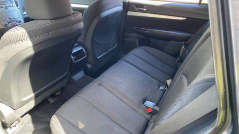 2010 Subaru Outback 2.5i Premium