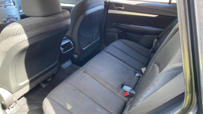 2010 Subaru Outback 2.5i Premium