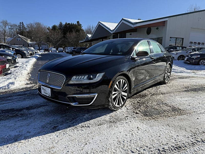 2017 Lincoln MKZ Reserve's photo