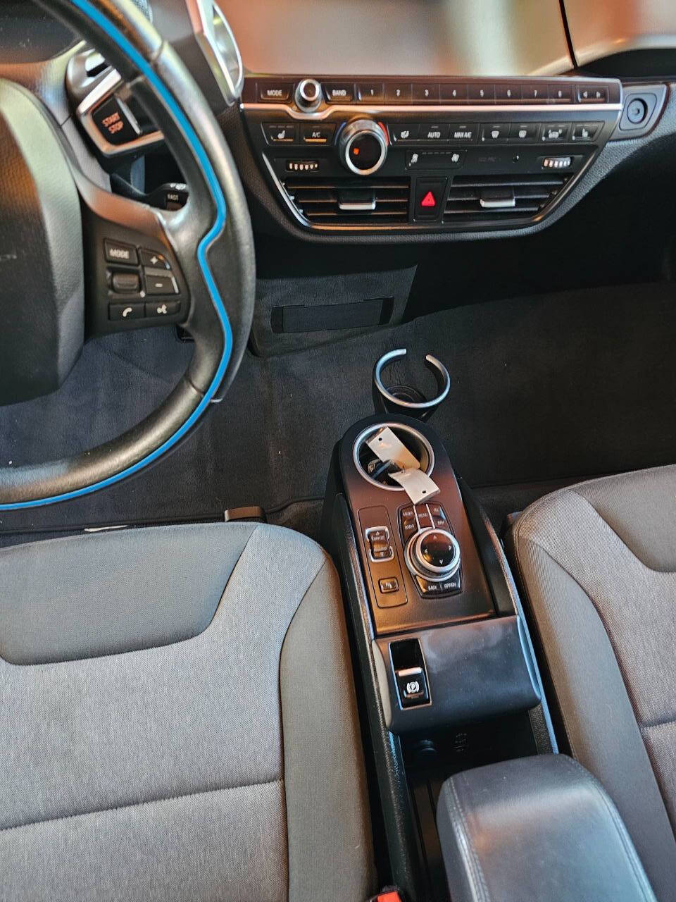 2017 BMW i3 26