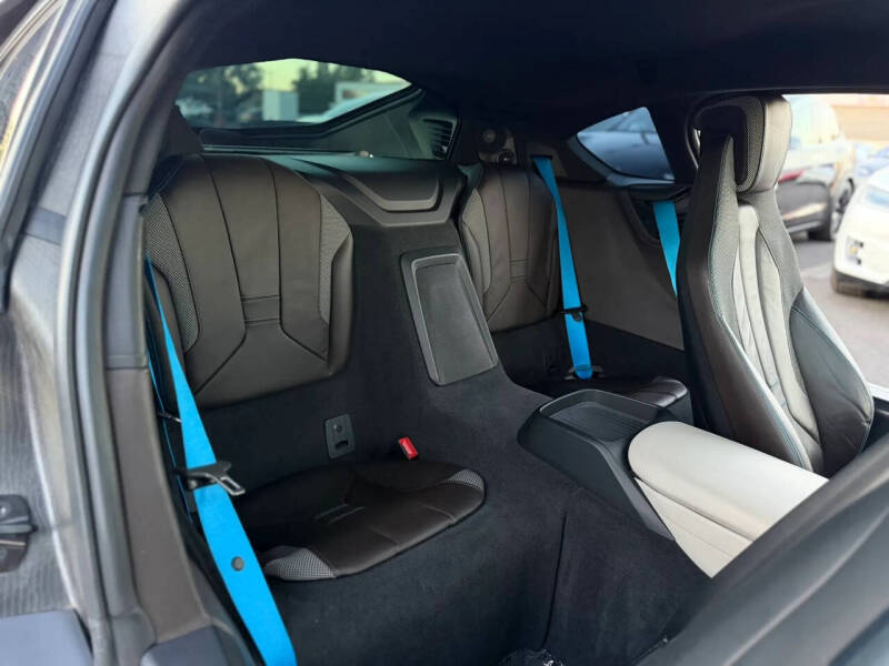 2015 BMW i8