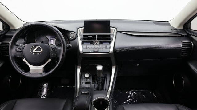 2017 Lexus NX 200t