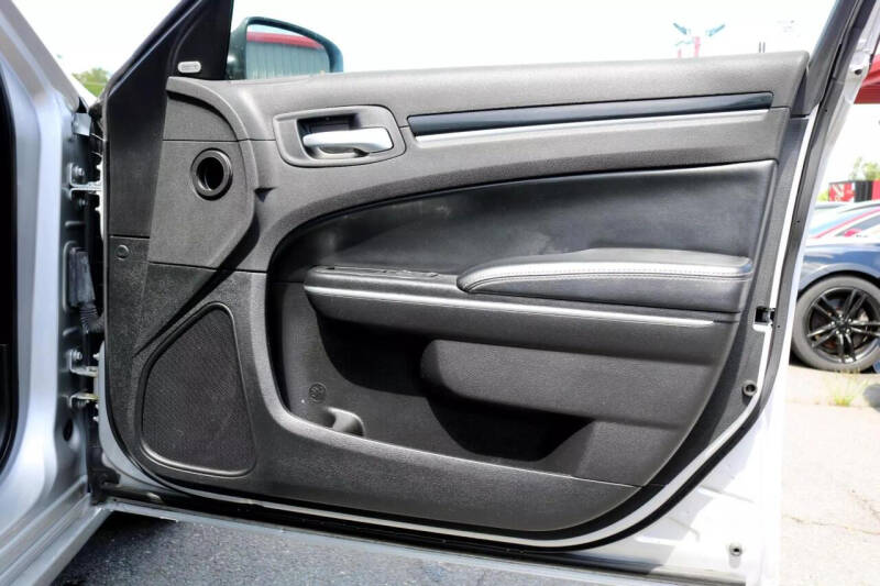 2021 Chrysler 300 S V6