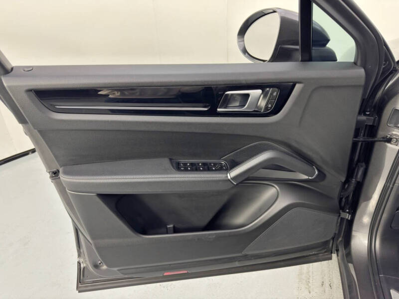 2023 Porsche Cayenne