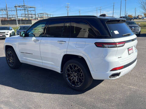 2025 Jeep Grand Cherokee Summit Reserve
