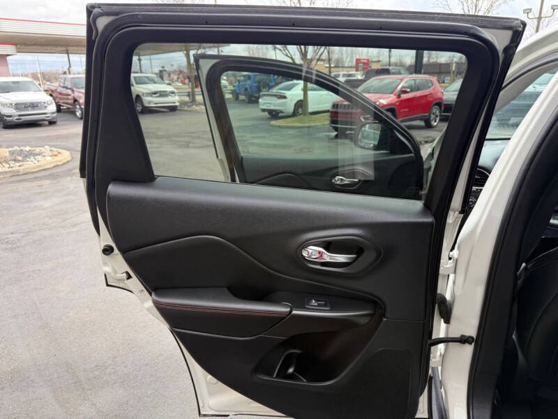 2019 Jeep Cherokee Trailhawk