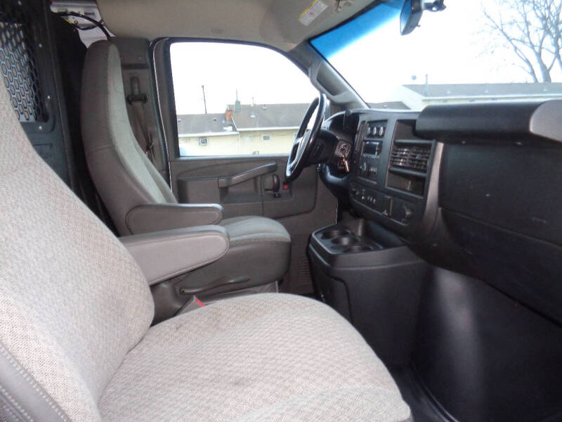 2017 Chevrolet Express 2500