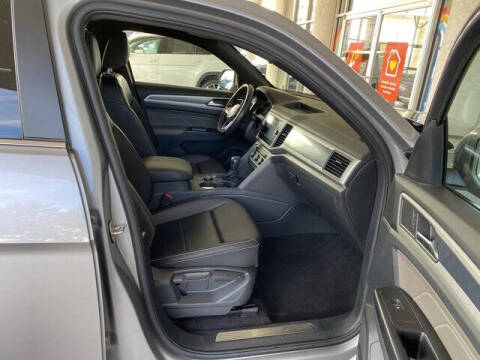 2021 Volkswagen Atlas Cross Sport V6 SE R-Line 4Motion