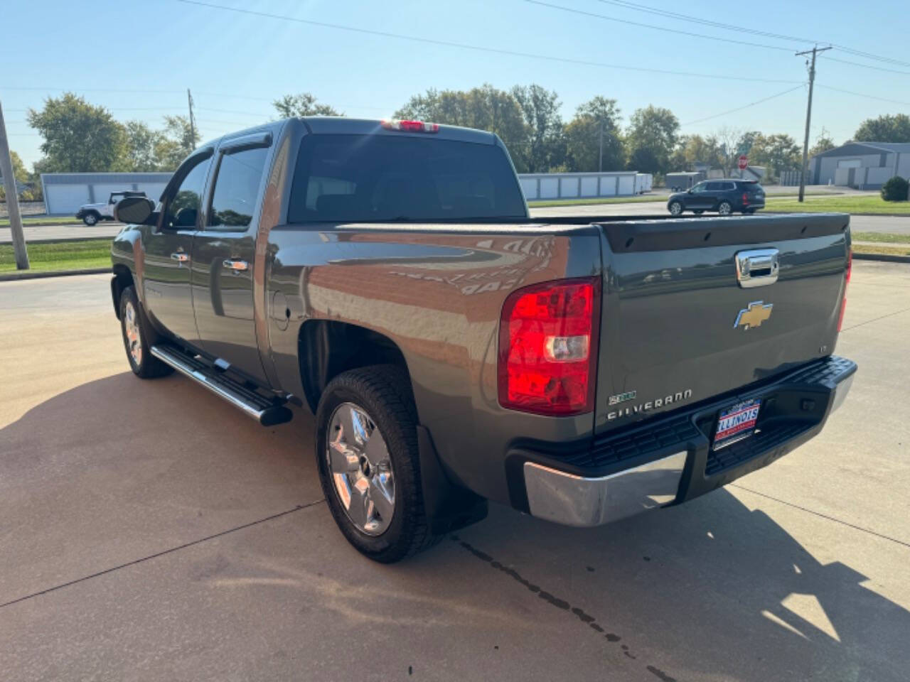 2011 Chevrolet Silverado 1500 for sale at Illinois Auto Wholesalers in Tolono, IL