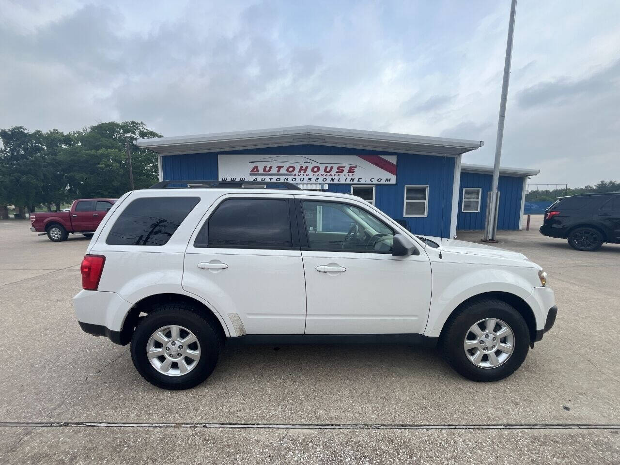 2009 Mazda Tribute for sale at Autohouse Auto Finance in Tyler, TX