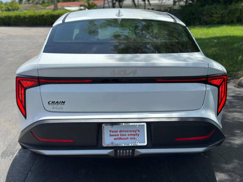 2025 Kia K4 LXS