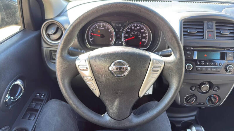 2015 Nissan Versa 1.6 S