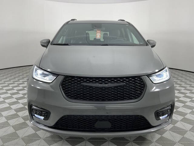 Used 2023 Chrysler Pacifica Touring L with VIN 2C4RC1BG5PR565066 for sale in Peoria, AZ
