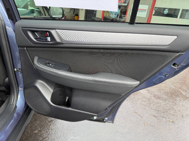 2018 Subaru Outback 2.5i Premium