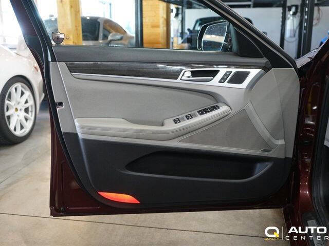 2015 Hyundai Genesis