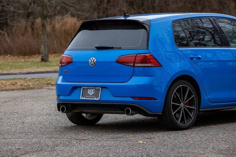 2021 Volkswagen Golf GTI SE