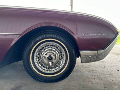 1961 Ford Thunderbird