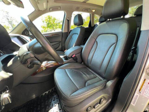 2012 Audi Q5 2.0T quattro Premium Plus