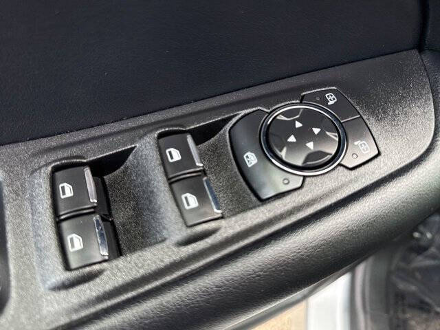 2022 Ford Edge SE