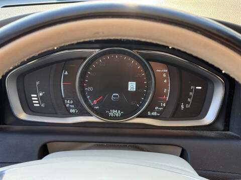 2015 Volvo XC60 T5 Platinum