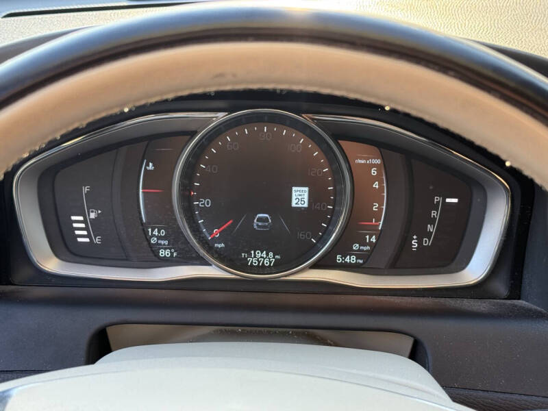 2015 Volvo XC60 T5 Platinum