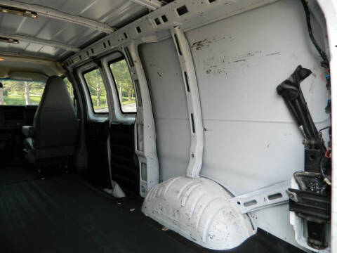 2017 GMC Savana 2500