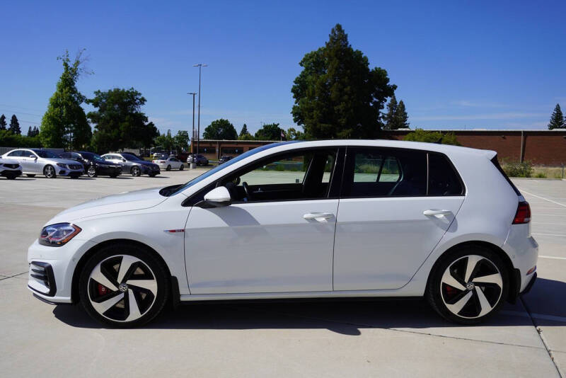 2019 Volkswagen Golf GTI SE