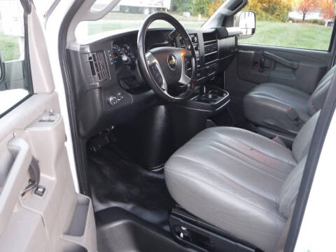 2017 Chevrolet Express 2500