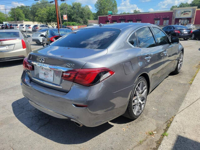 2017 INFINITI Q70 for sale at DAGO'S AUTO SALES LLC in Dalton, GA