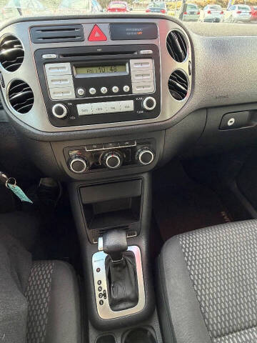 2010 Volkswagen Tiguan SE 4Motion