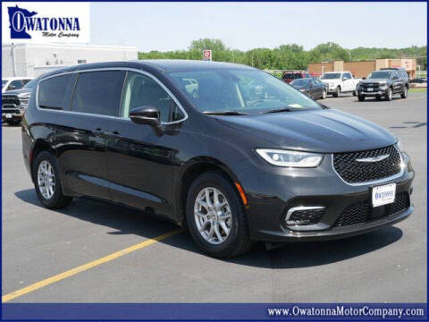 2023 Chrysler Pacifica Touring L Photo