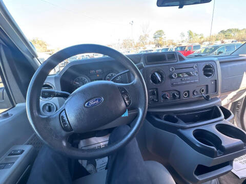 2012 Ford E-Series E-350 SD