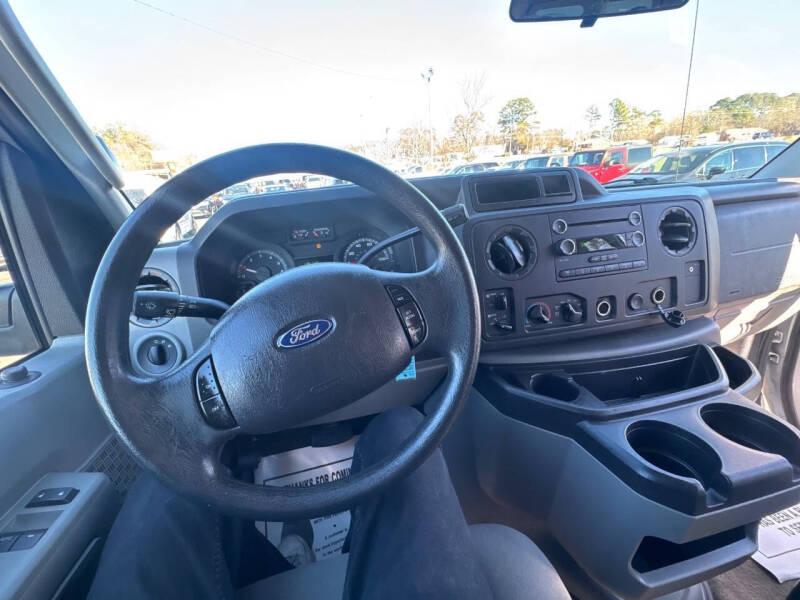 2012 Ford E-Series E-350 SD