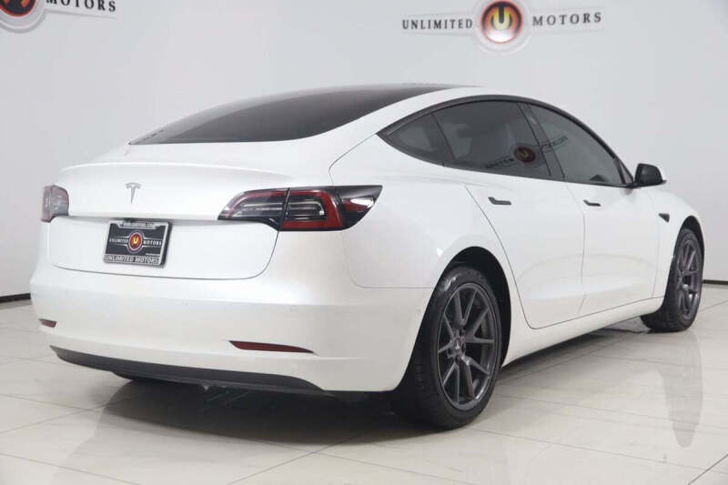 2021 Tesla Model 3 Standard Range Plus