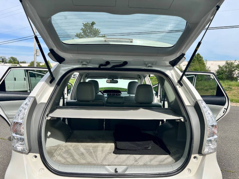 2012 Toyota Prius v Five