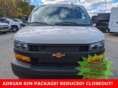 2025 Chevrolet Express 3500