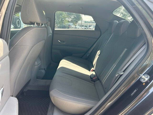 2022 Hyundai Elantra