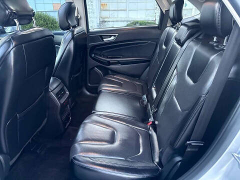 2017 Ford Edge Titanium