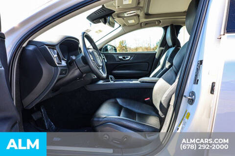 2024 Volvo S60 B5 Core Dark Theme