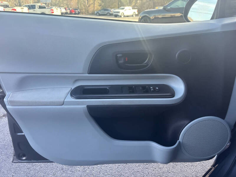 2012 Toyota Prius c Two