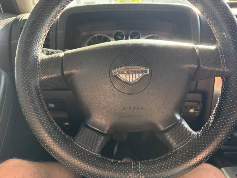 2009 HUMMER H3T Alpha