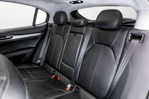 2018 Alfa Romeo Stelvio Sport