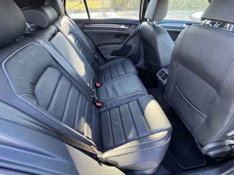 2019 Volkswagen Golf R 4Motion