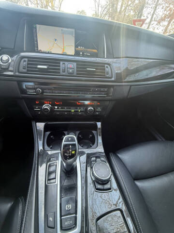 2016 BMW 5 Series 528i