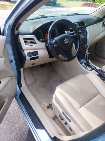 2012 Suzuki Kizashi SE