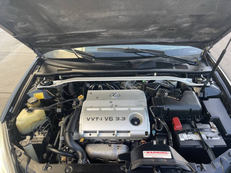 2004 Lexus ES 330